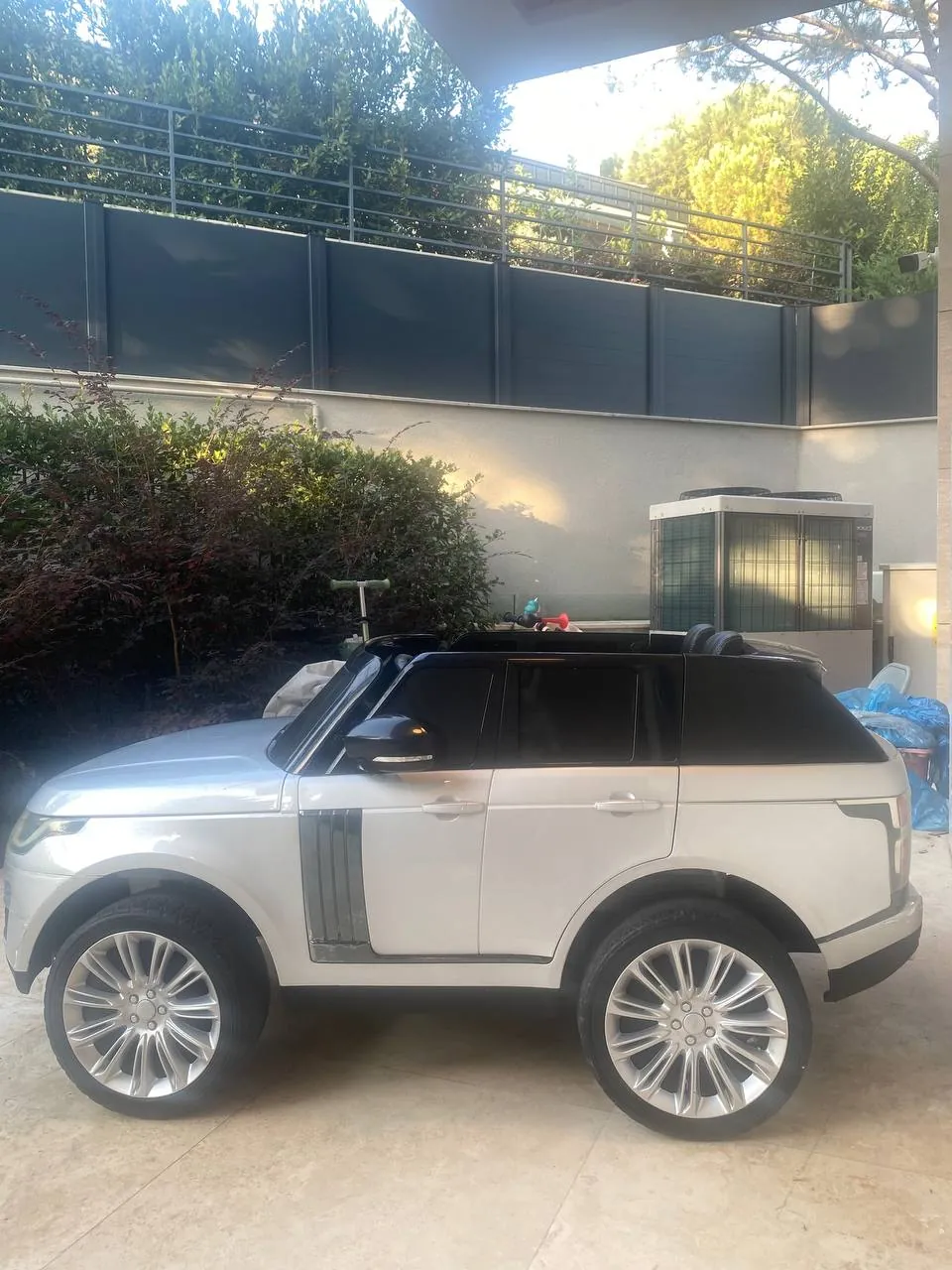 Электромобиль Land Rover для ребёнка 2