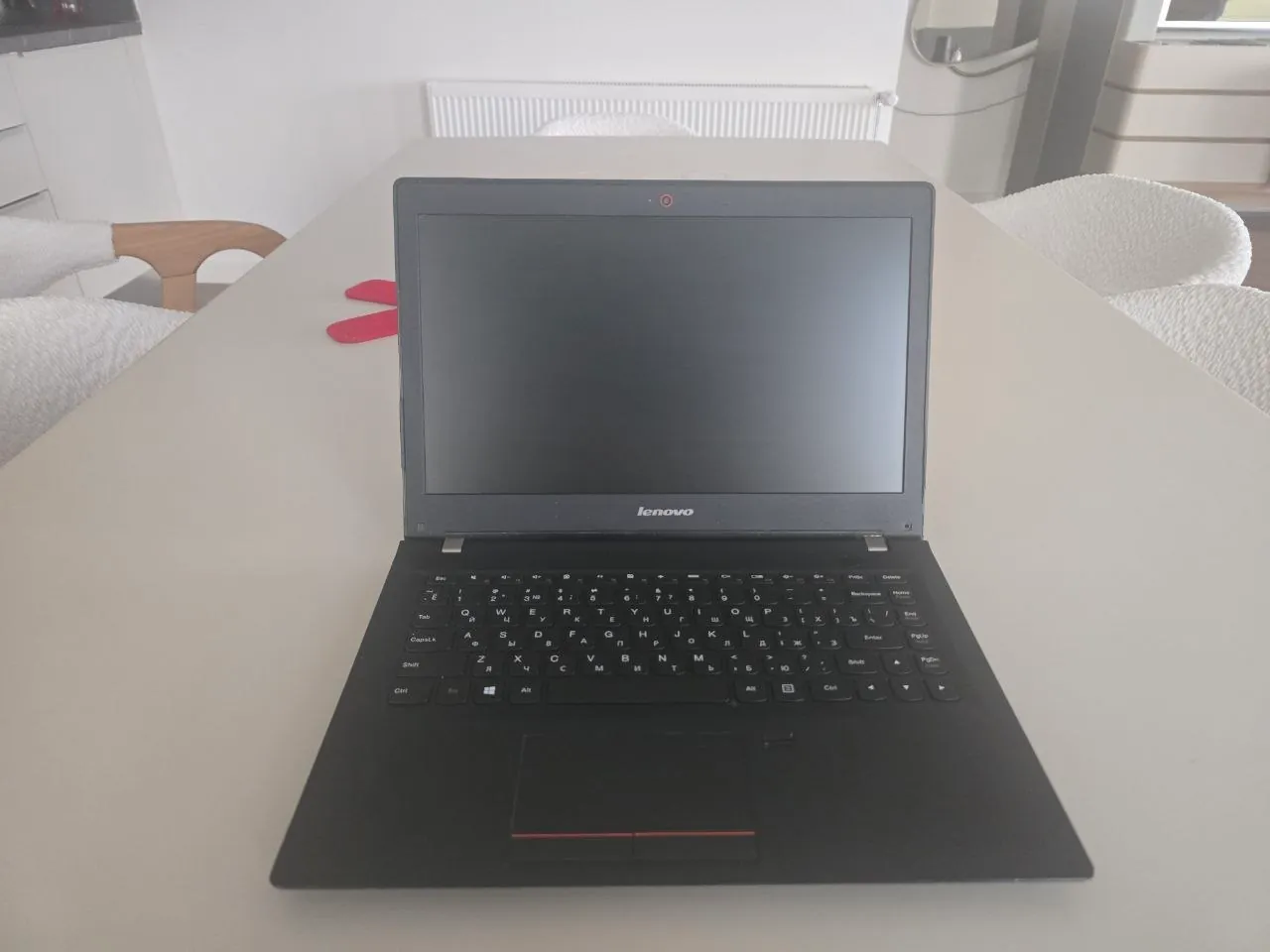 Ноутбук Lenovo с SSD 256 ГБ 1