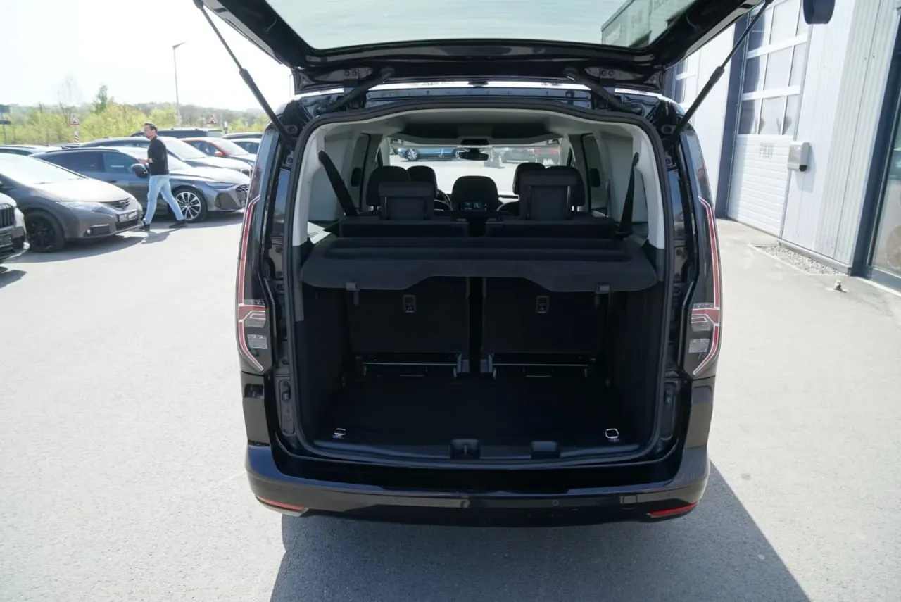 Volkswagen Caddy 2023 года, пробег 56 532 км 9