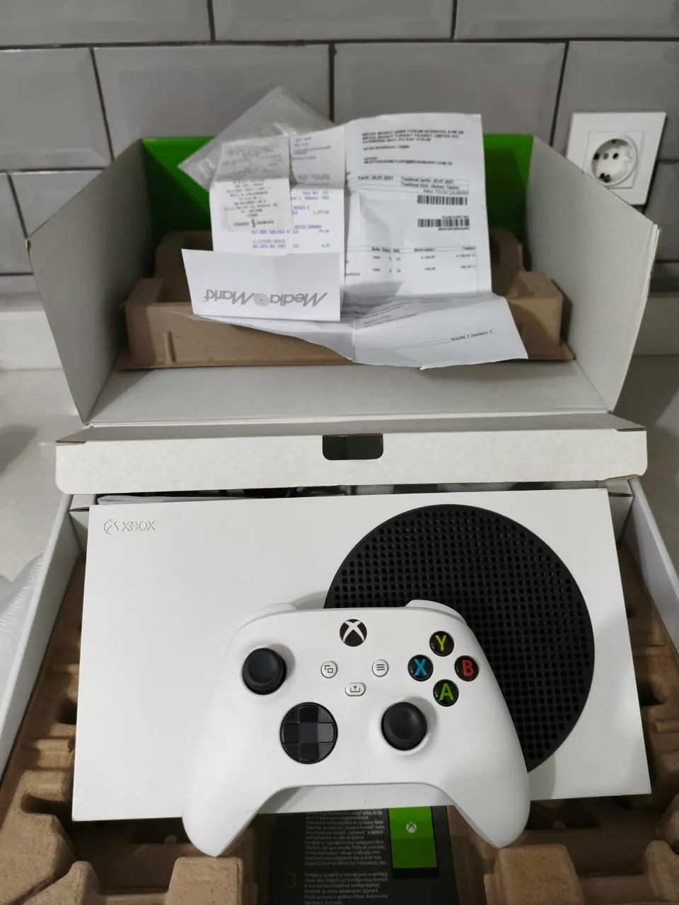 Игровая приставка Xbox Series S с чеком 3