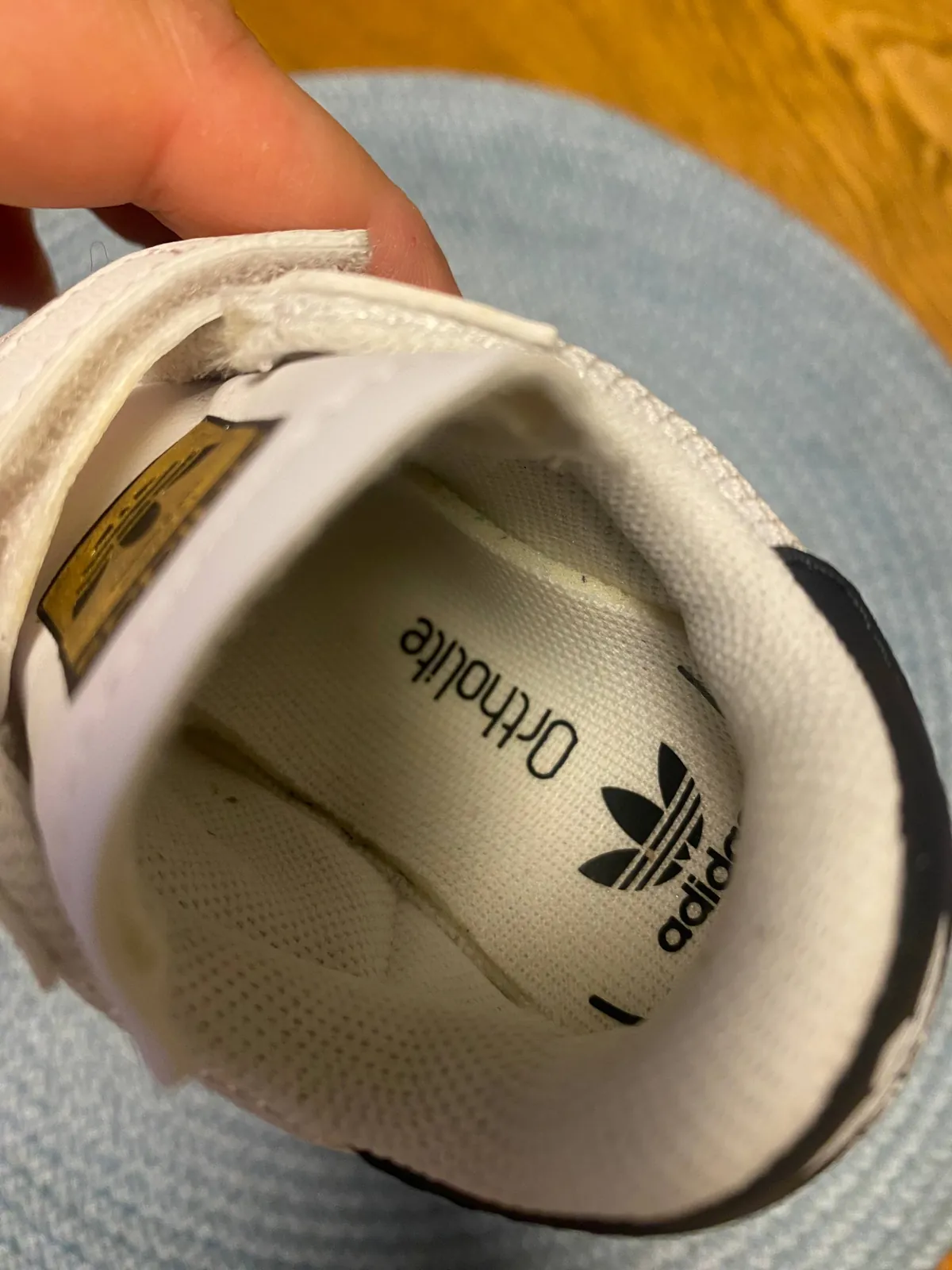 Детские кроссовки Adidas Superstar размер 19 в Кестеле 5