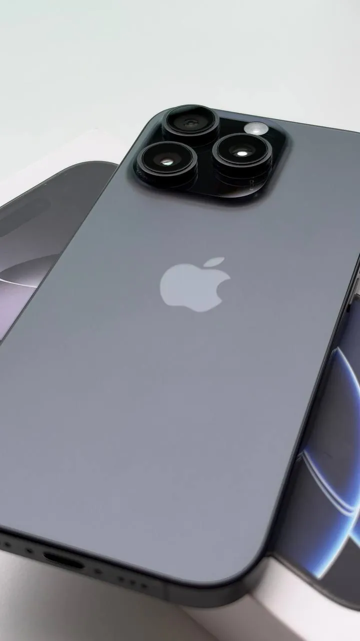 IPhone 16 Pro 1 ТБ в отличном состоянии 4