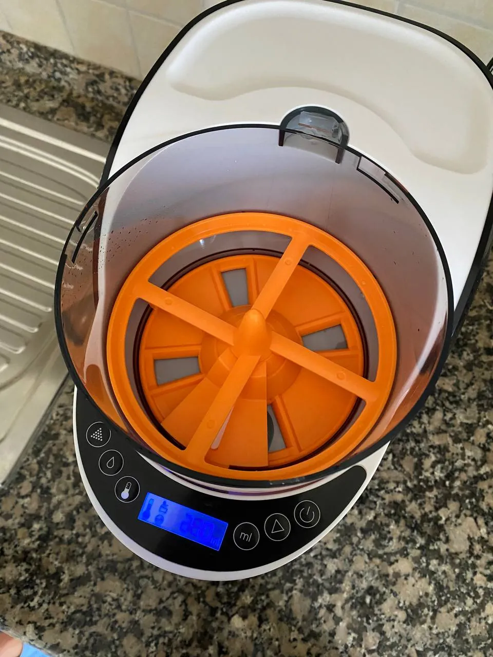 Автоматический прибор для приготовления детской смеси Formula Pro 6