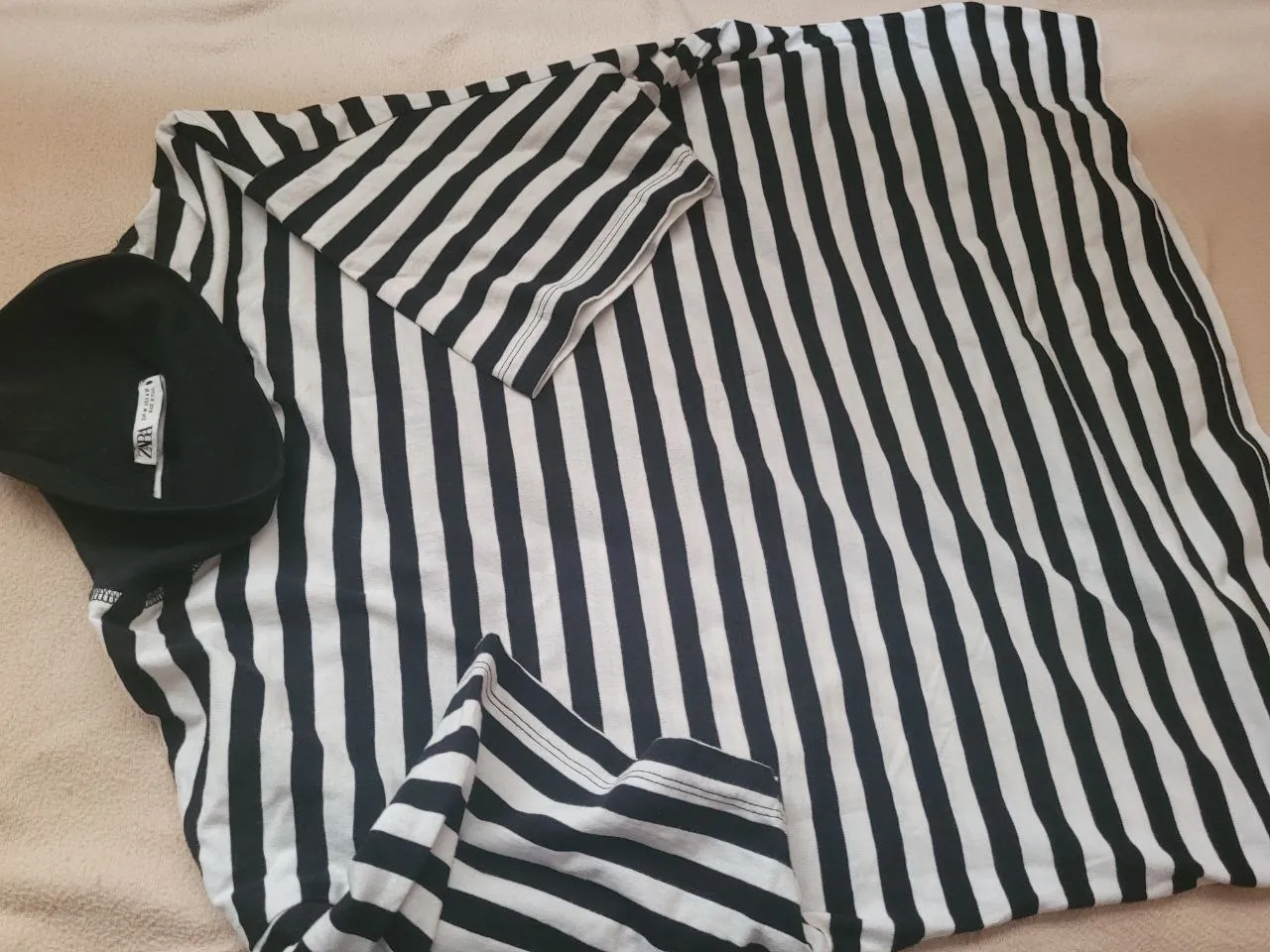 Платья Zara и Topshop у метро Левент 9