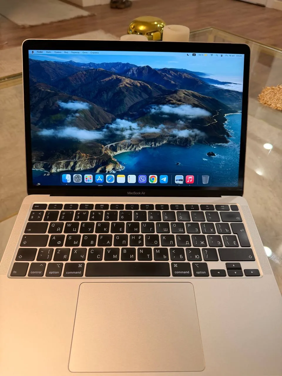 MacBook Air 13 дюймов 2020 года i3 256GB 3