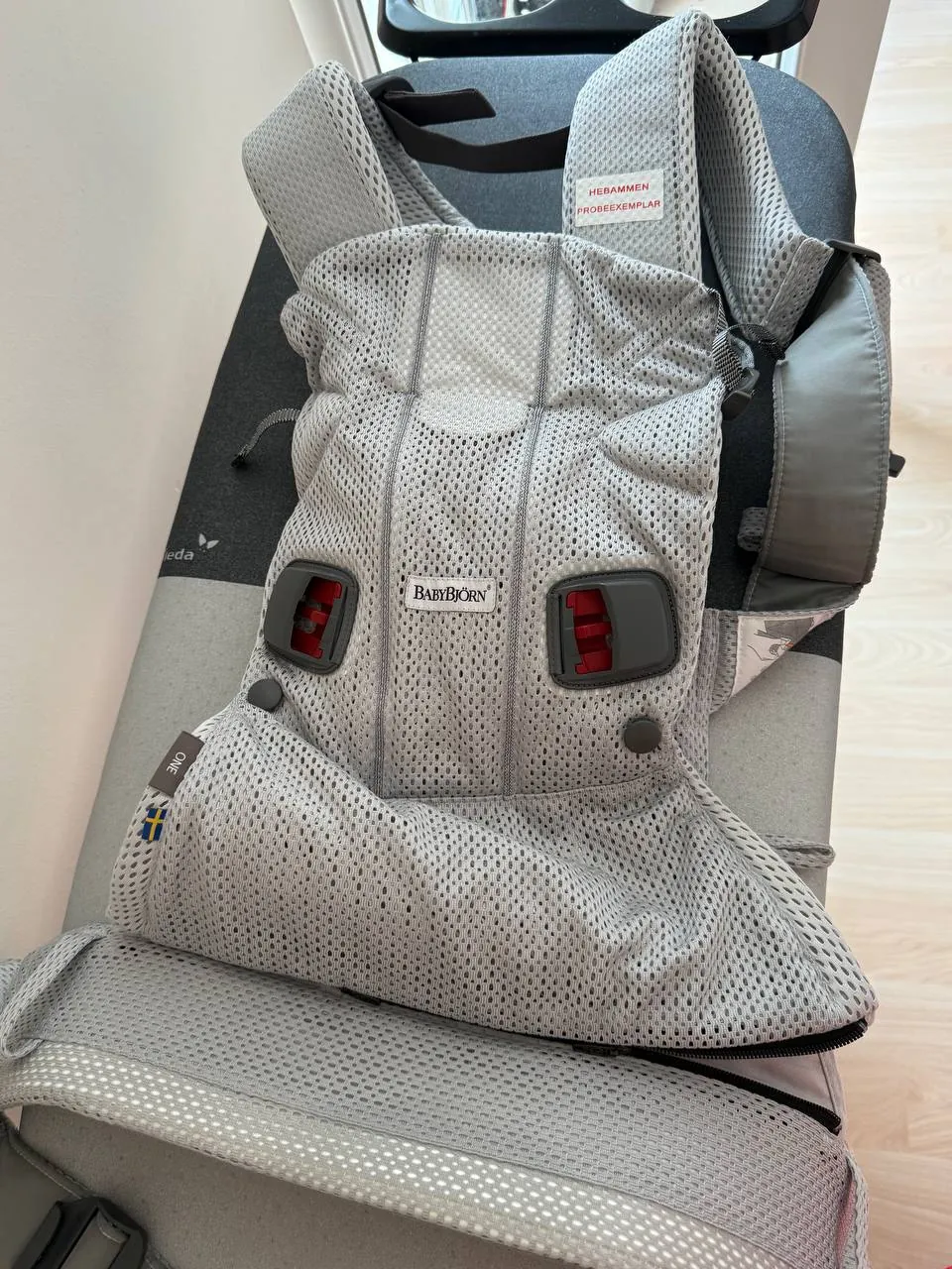 Эргорюкзак BabyBjorn One Air 3D Mesh 1