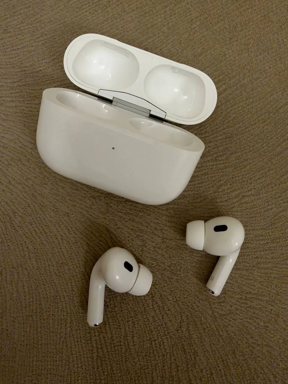 Наушники AirPods Pro 2 в полном комплекте 1
