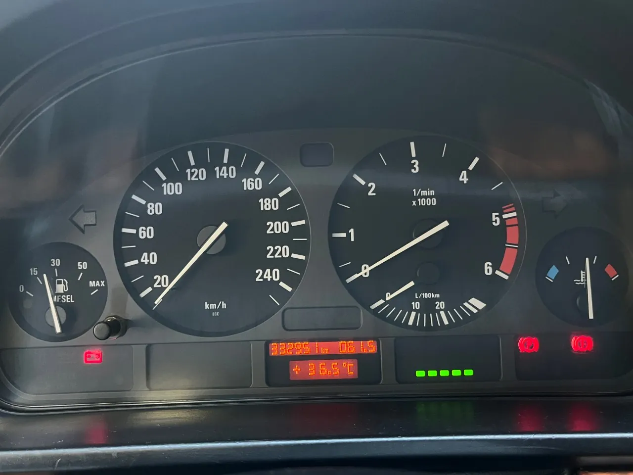BMW 5 серии 525 TDS 1997 года выпуска 6