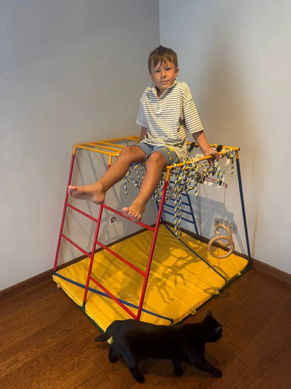 Детский спортивный уголок 2