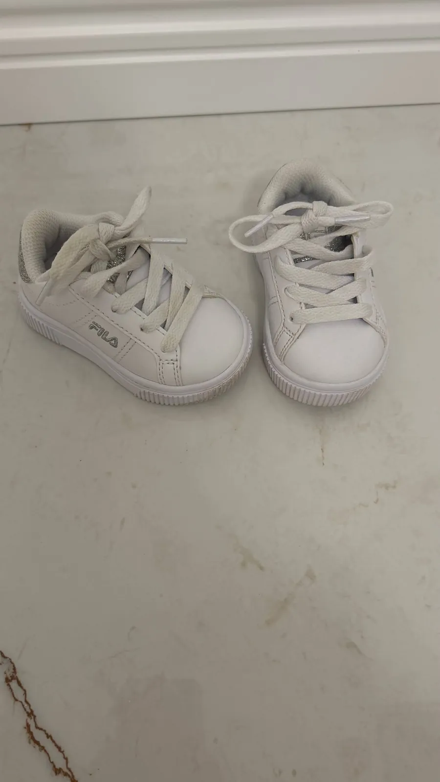 Детские кроссовки Nike и FILA 6