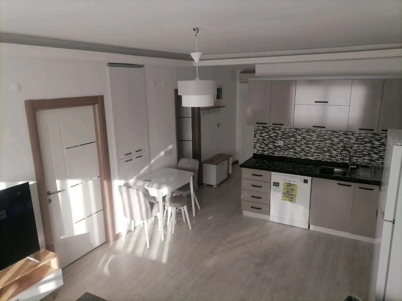 Квартира 1+1 с балконом в Хурме, Анталия 3