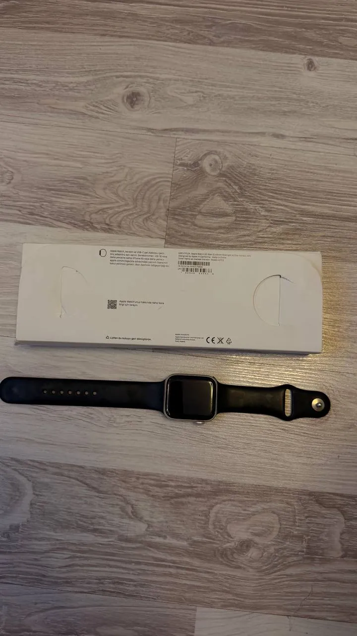 Apple Watch SE 2 44 мм б/у, полный комплект 2