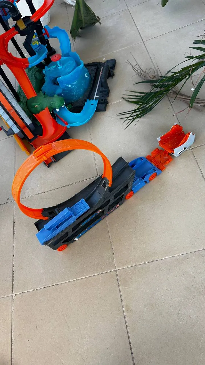 Наборы игрушечных машинок Hot Wheels 3