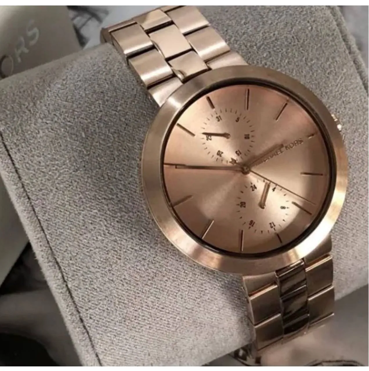 Женские часы Michael Kors розовое золото 4