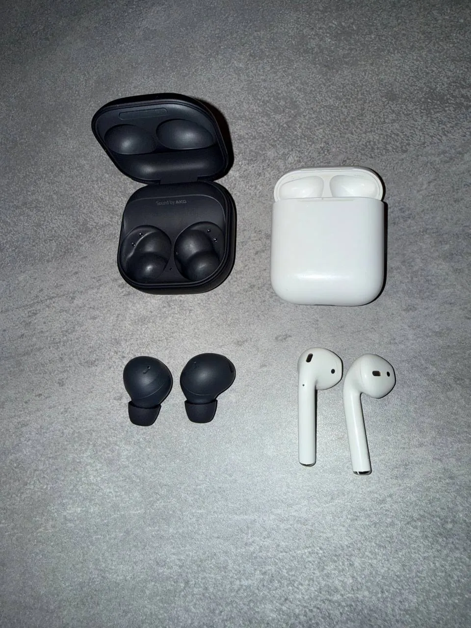 Наушники AirPods 2 и Samsung Buds2 Pro 3
