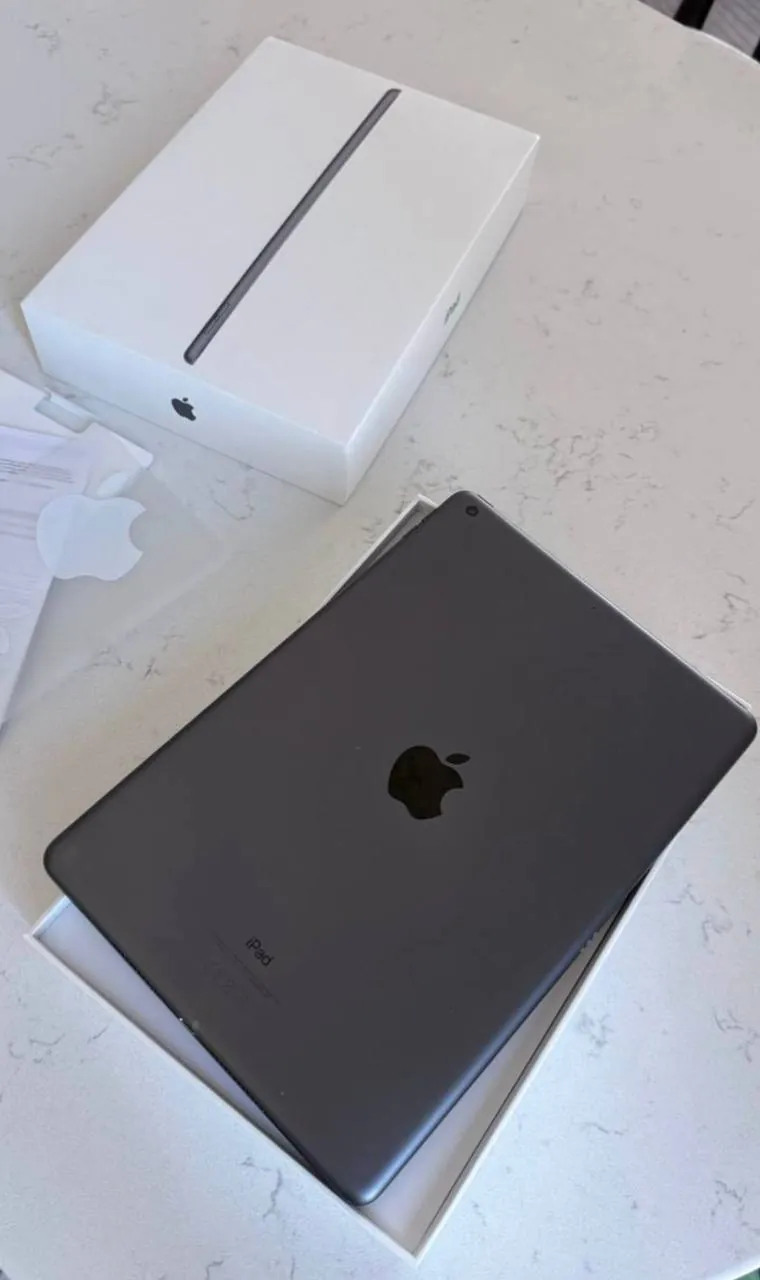 IPad 9 поколения 64 ГБ, серый 3
