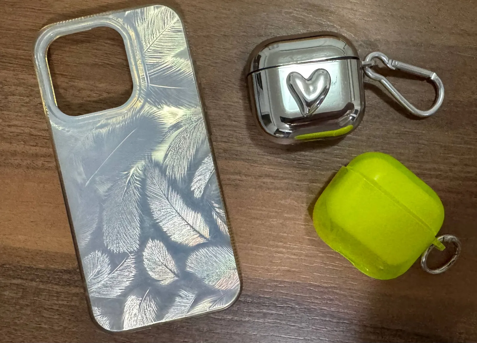 Чехол для AirPods 4, новый 1