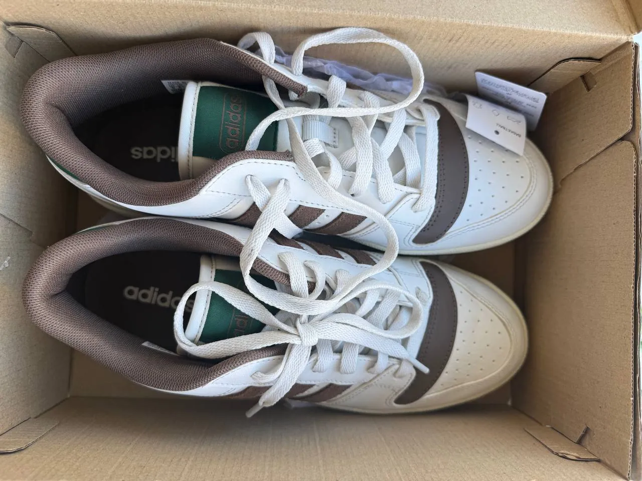 Новые кроссовки Adidas 42.5 размера 2