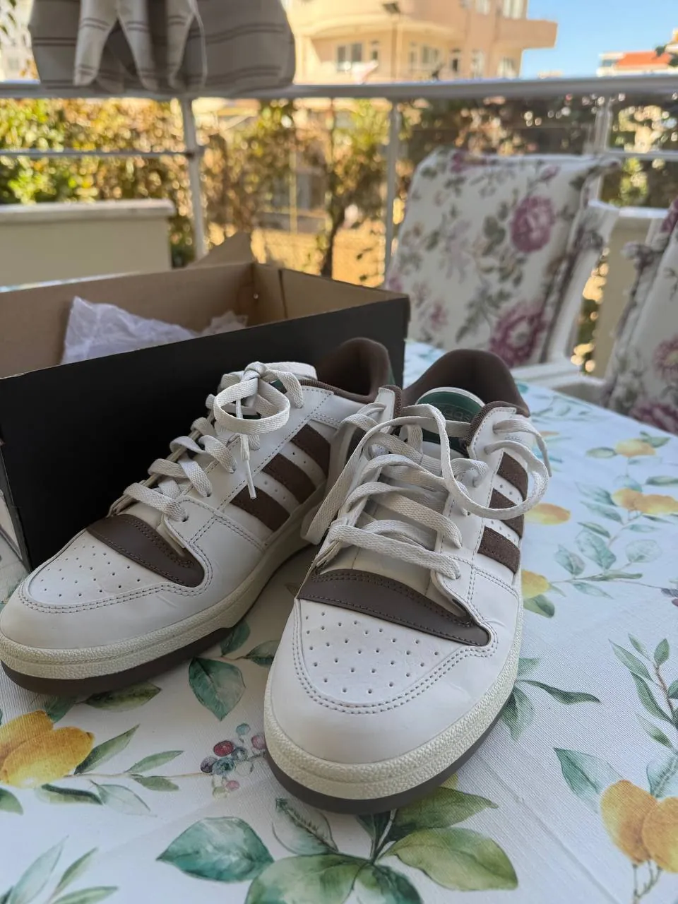 Новые кроссовки Adidas 42.5 размера 3