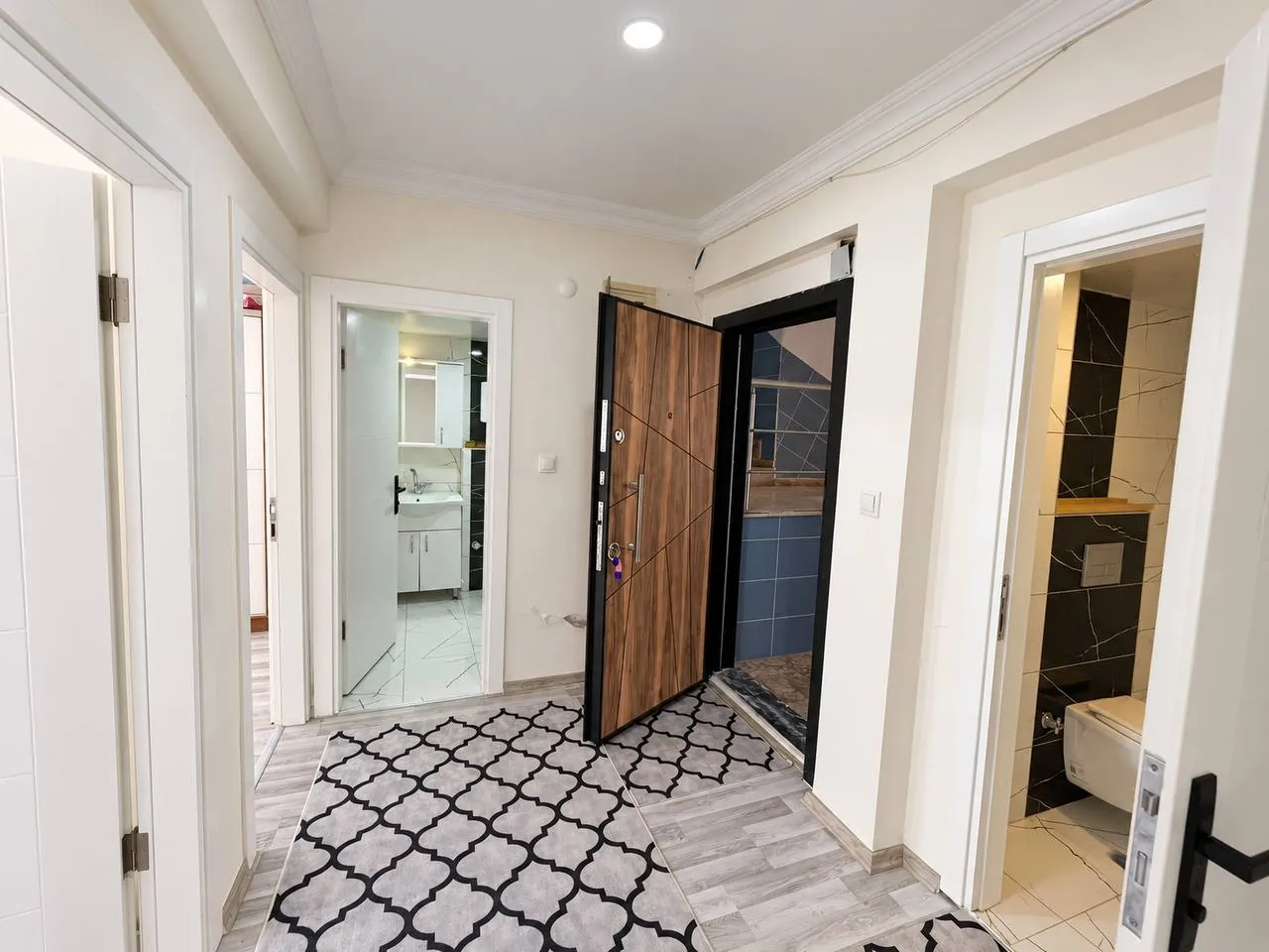 Квартира 2+1 в Reyhan Sitesi, Махмутлар 2