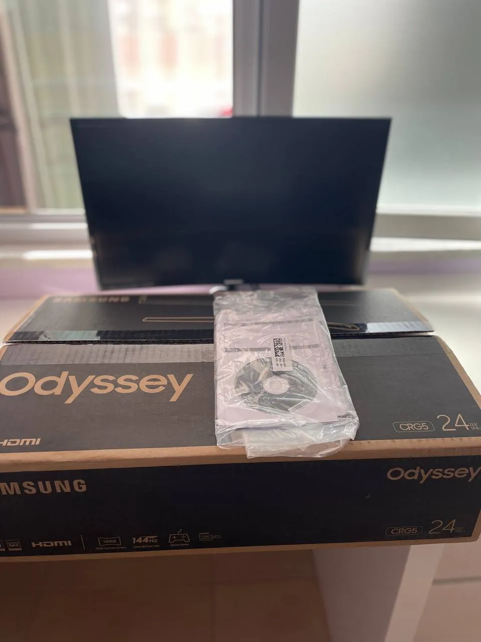 Игровой монитор Samsung Odyssey 24 дюйма 144Гц 1