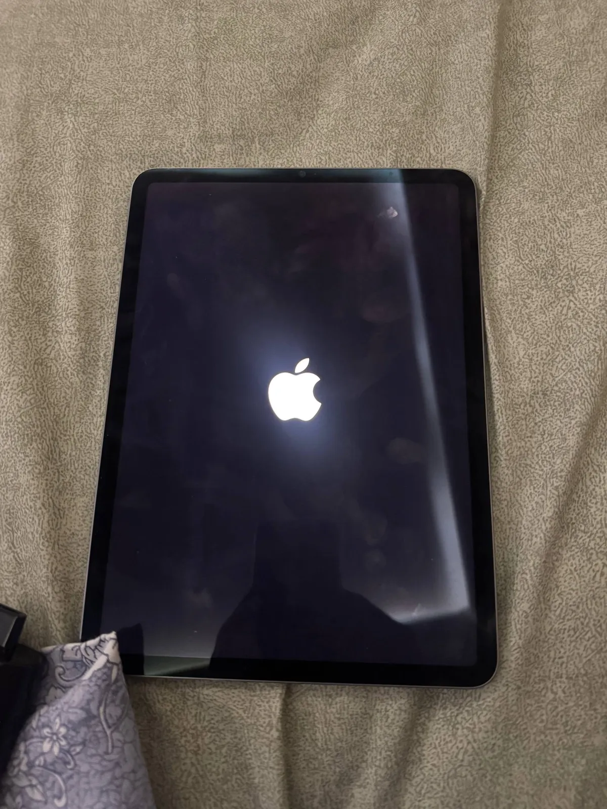 IPad Pro 11 M1 128 ГБ с Apple Pencil 2 1