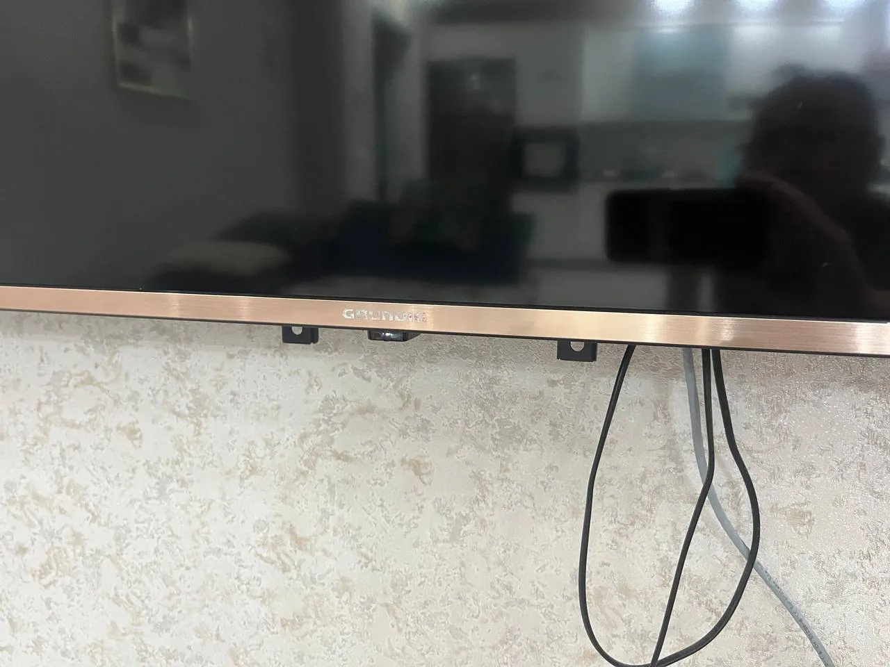 Телевизор Grundig с диагональю 150 см 2