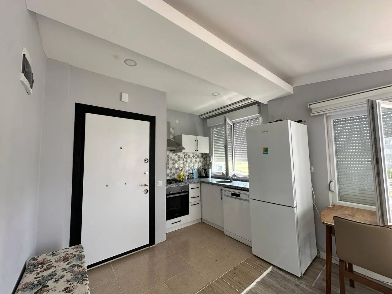 Квартира 1+1 в районе Лара, Анталия 1