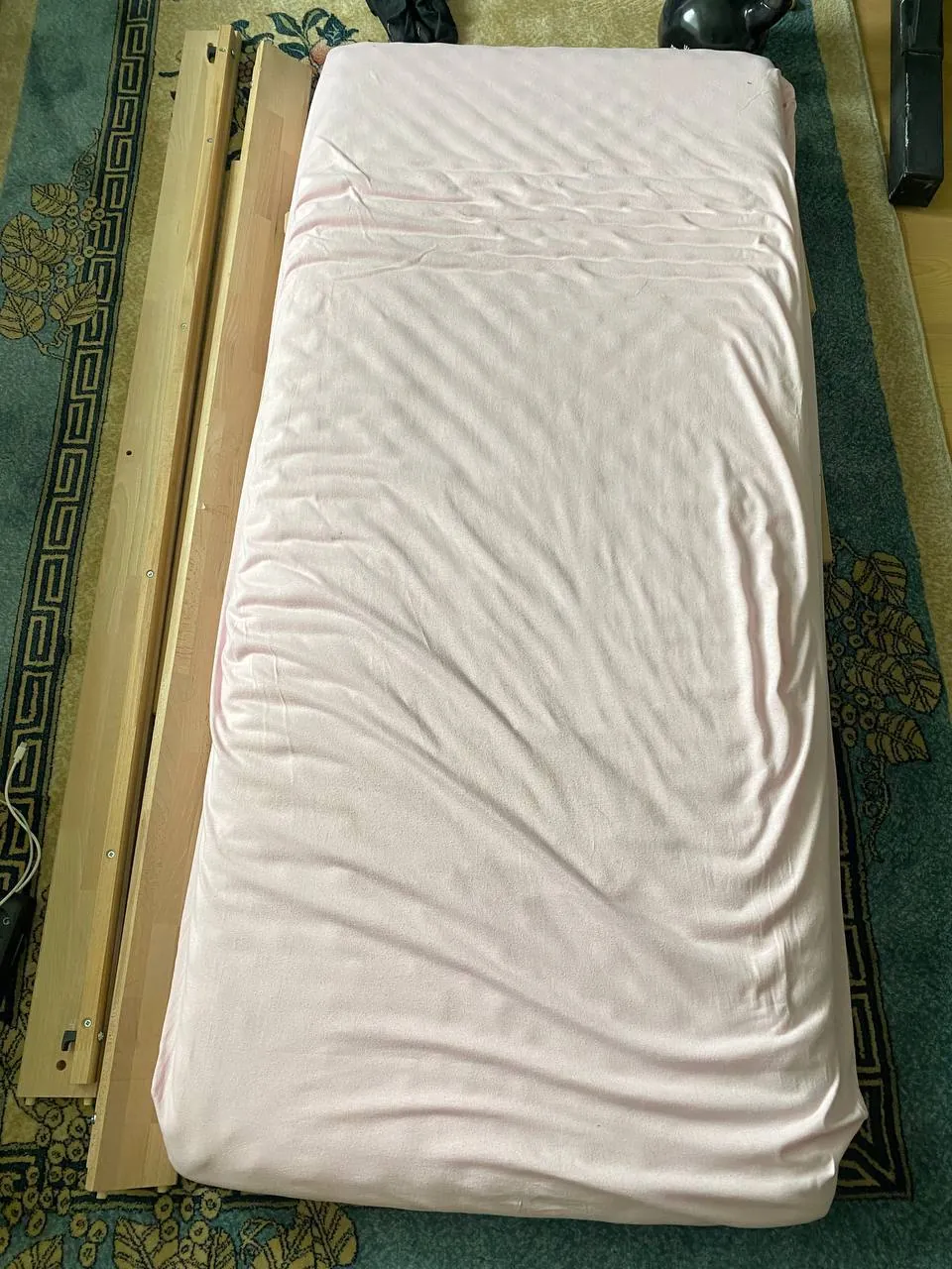 Детская кровать IKEA 70x160 см из массива дерева 1