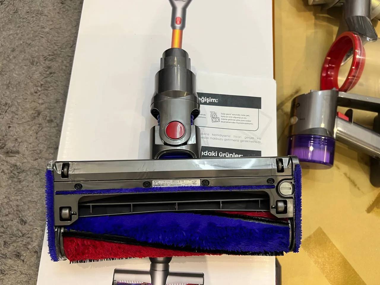 Беспроводной пылесос Dyson V8 Absolute 3