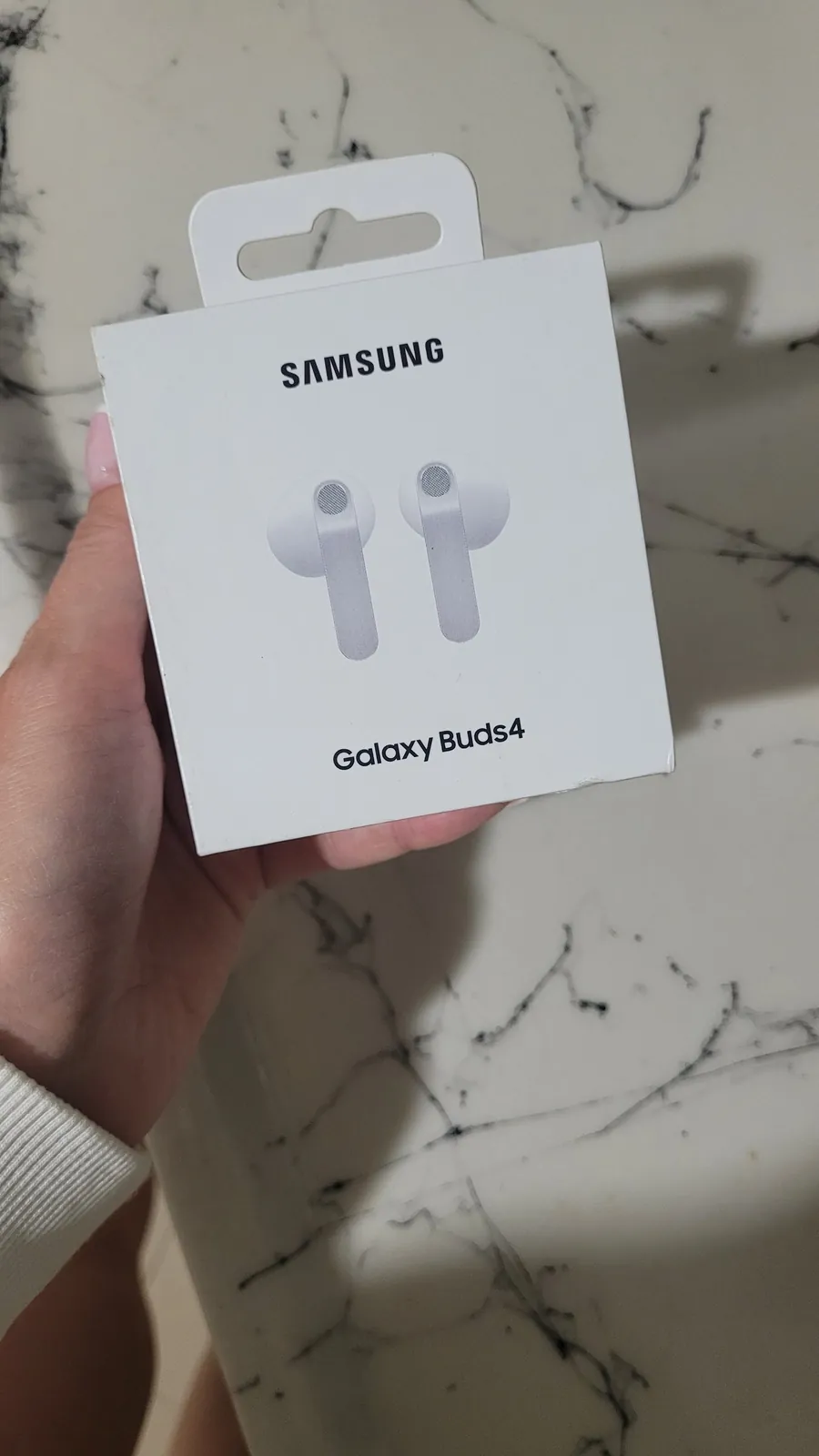 Новые наушники Samsung Galaxy Buds, оригинал 4