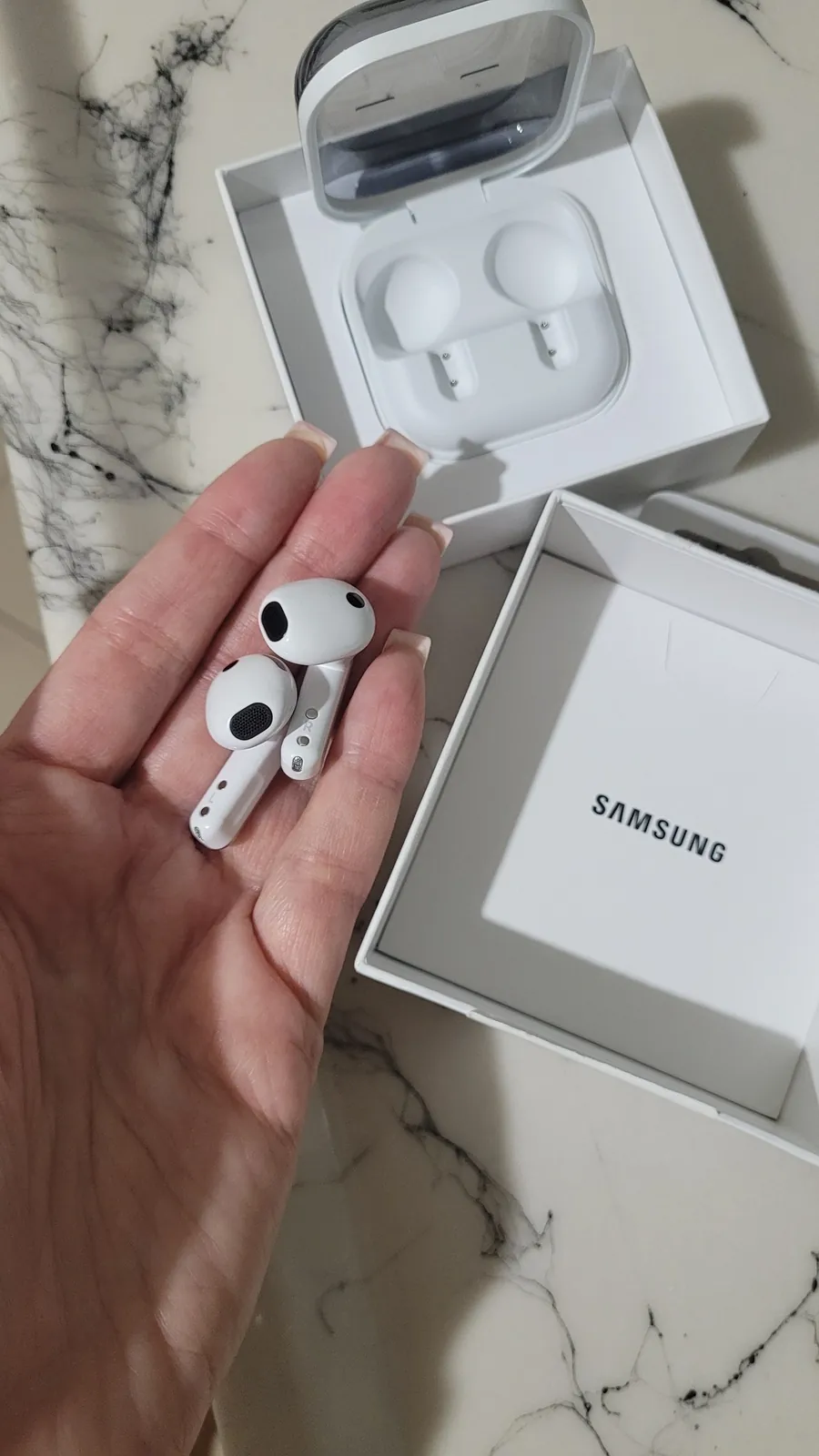 Новые наушники Samsung Galaxy Buds, оригинал 2