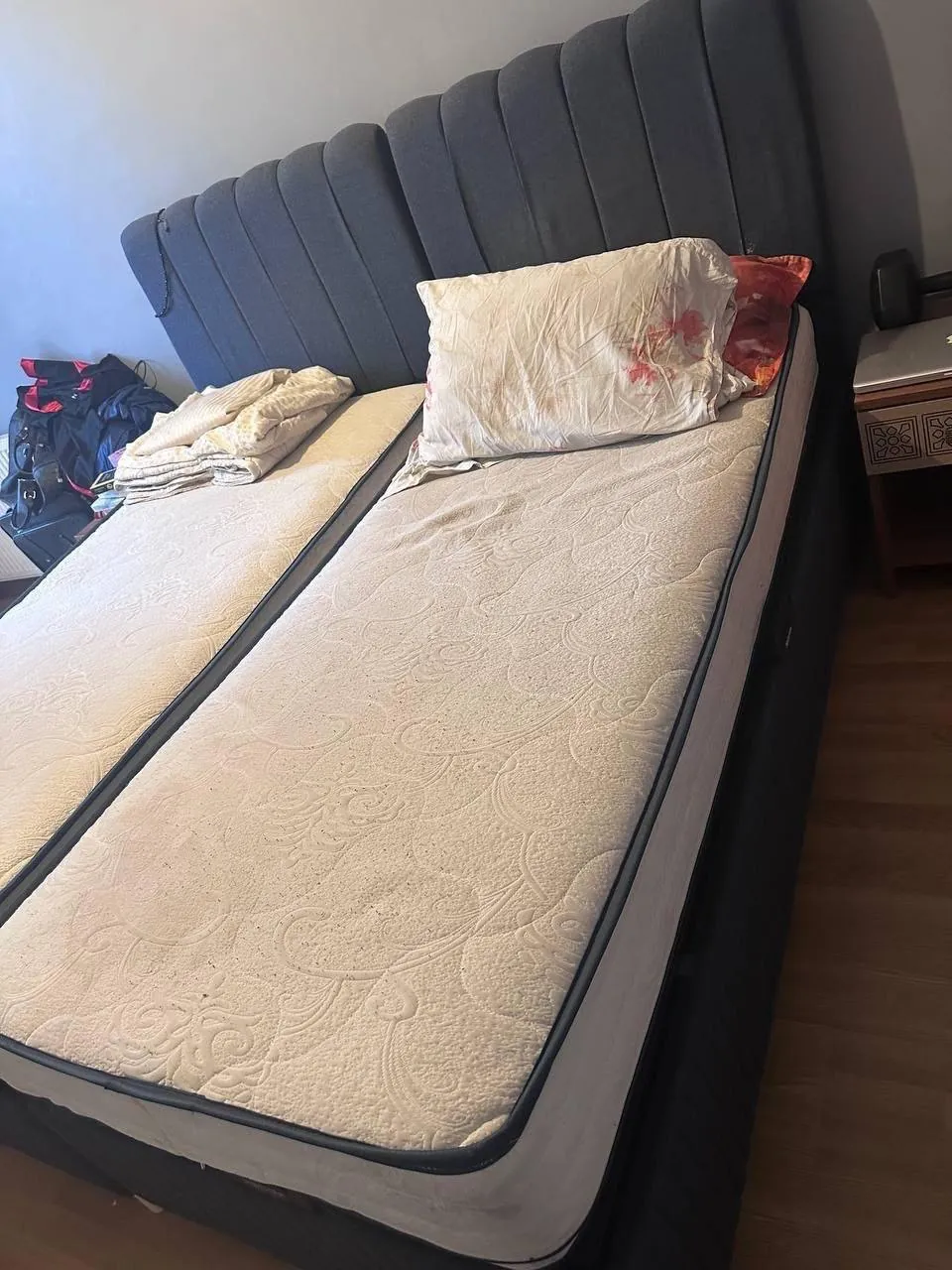 Практически новые кровати, включая белые IKEA 1