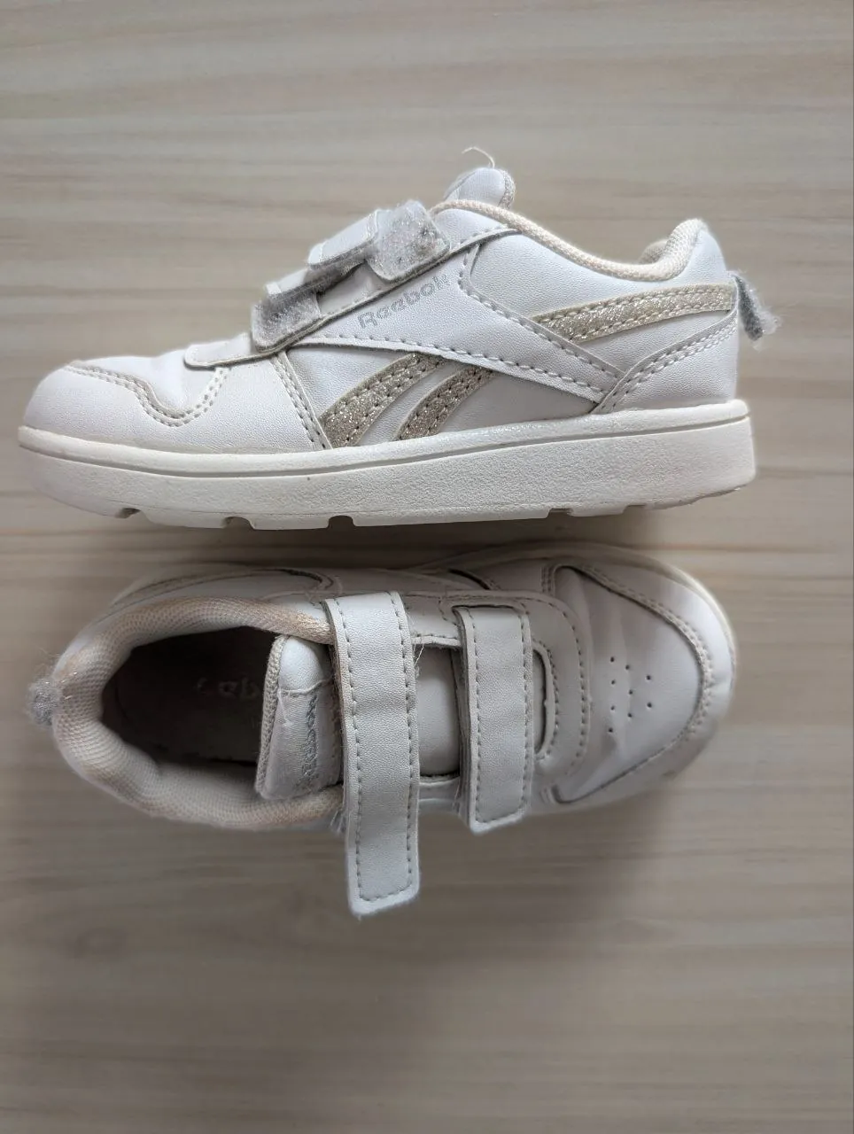 Детские кожаные кроссовки Reebok 25 размера 1