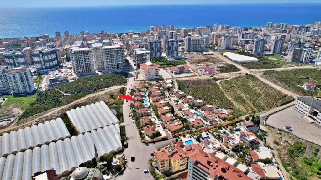 Вилла 3+1 200 м² в центре Махмутлара 5