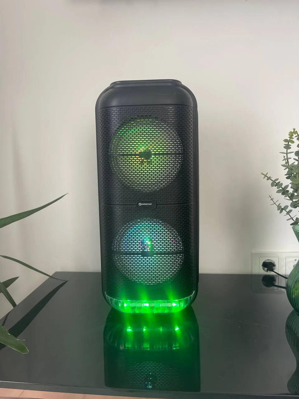 Bluetooth-колонка с микрофоном и светомузыкой 2