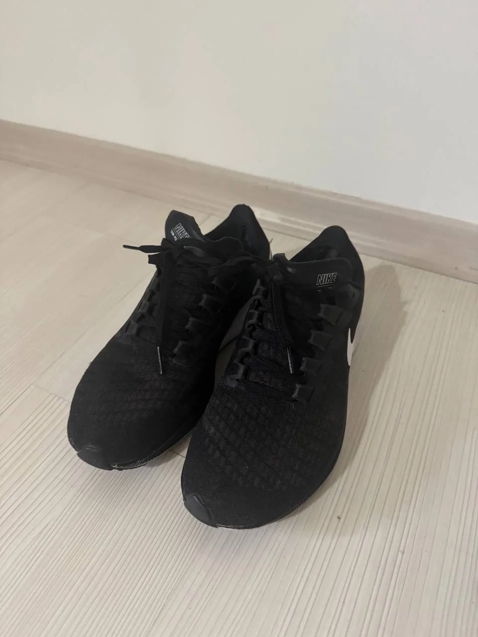 Кроссовки и леггинсы Nike 2