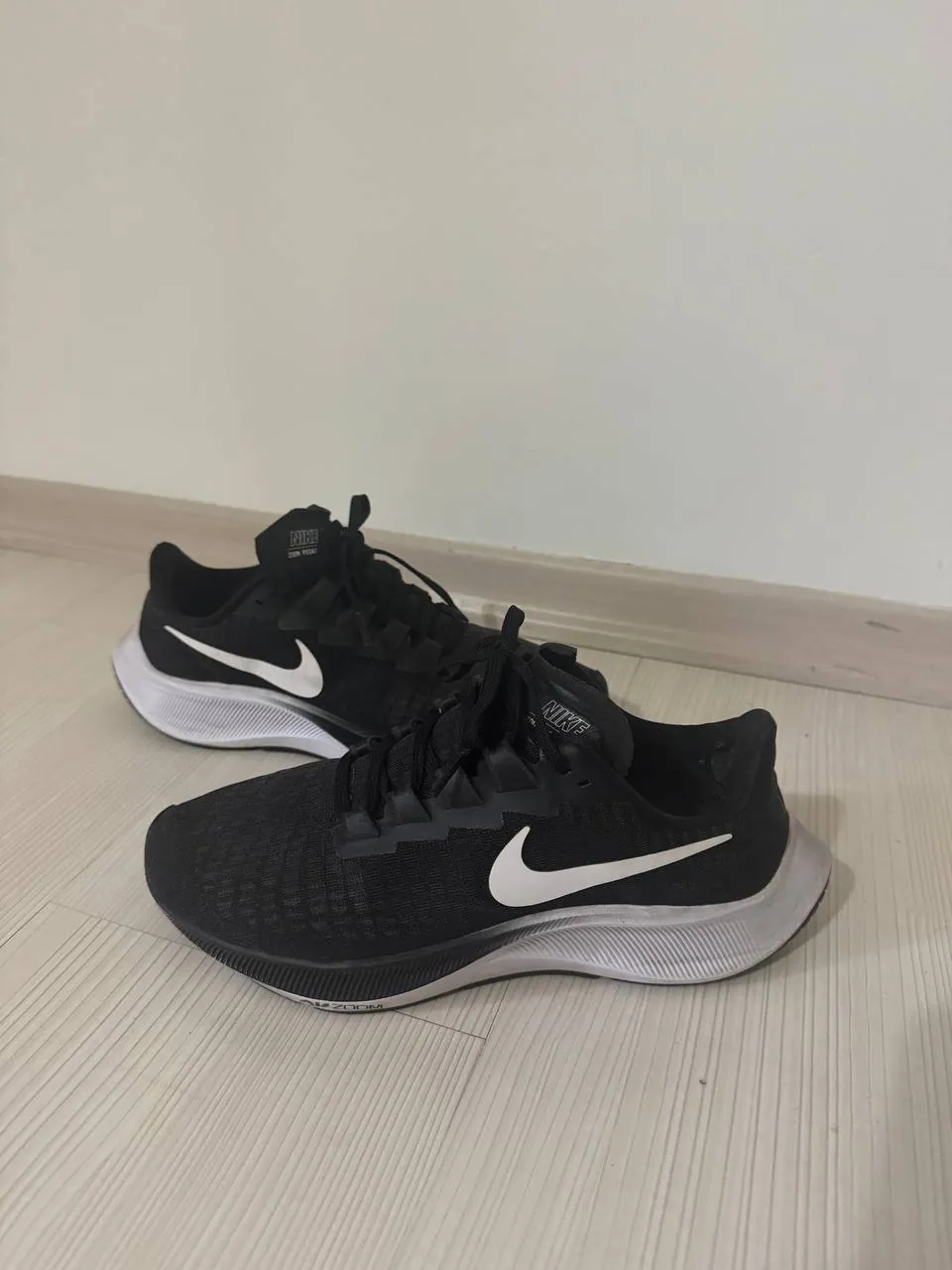 Кроссовки и леггинсы Nike 1