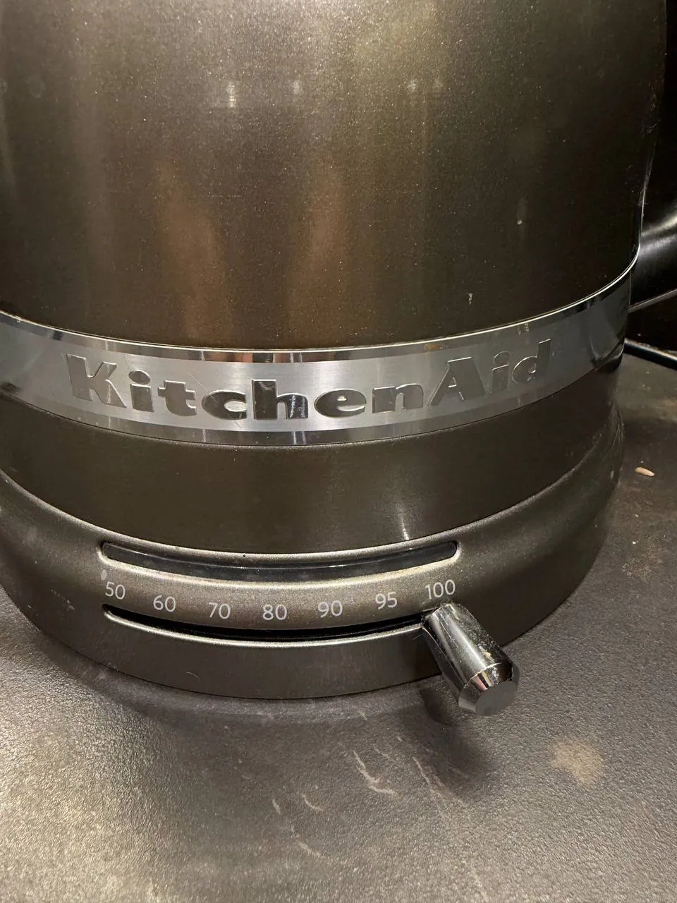 Электрочайник KitchenAid в хорошем состоянии 3
