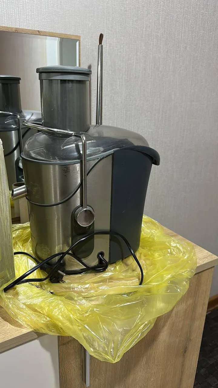 Соковыжималка Moulinex 1