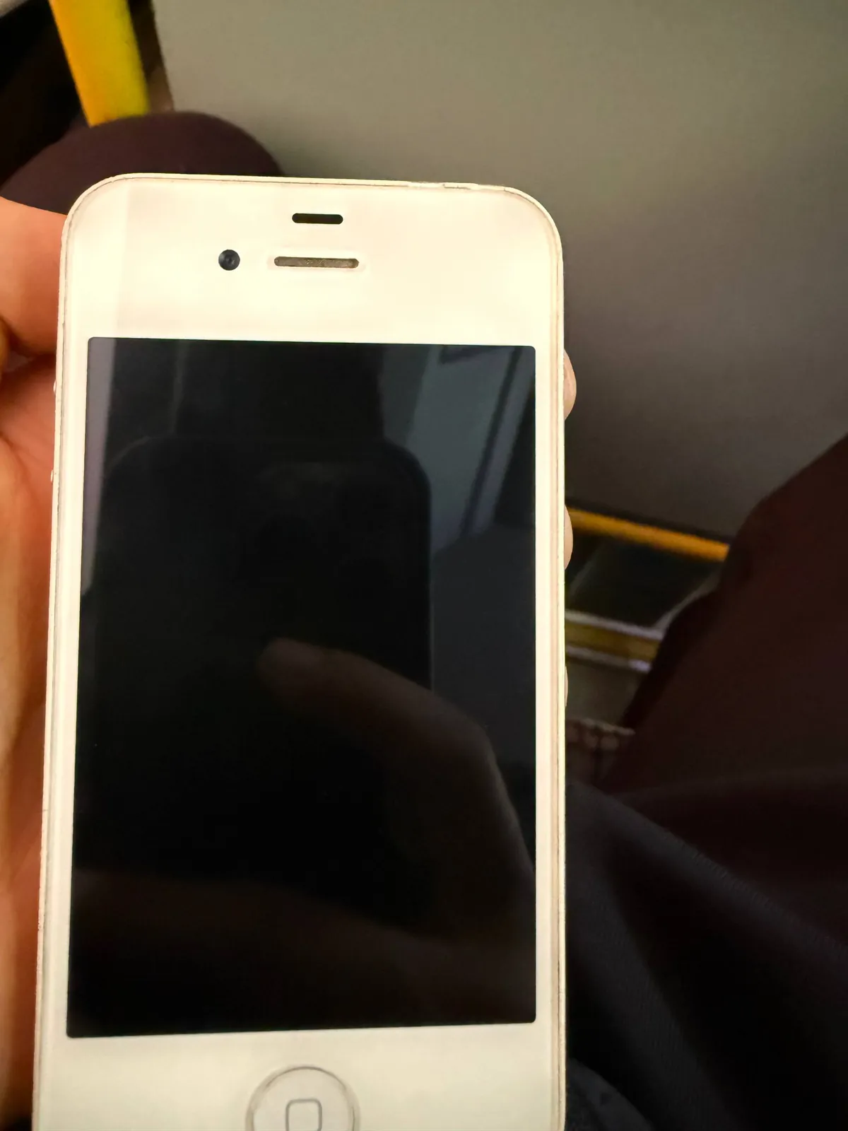 IPhone 4s в хорошем состоянии 3