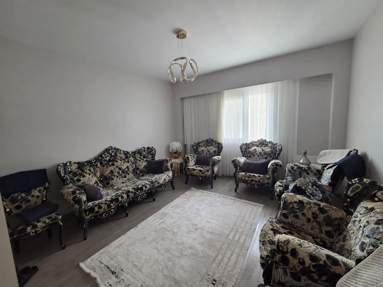 Комплект диванов с доставкой в Башакшехире 1