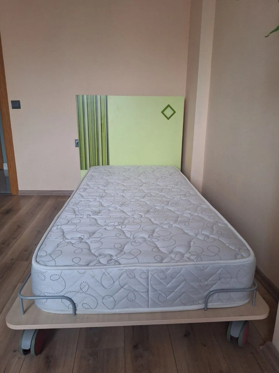 Кровать 106×200 см без ящика для хранения 1