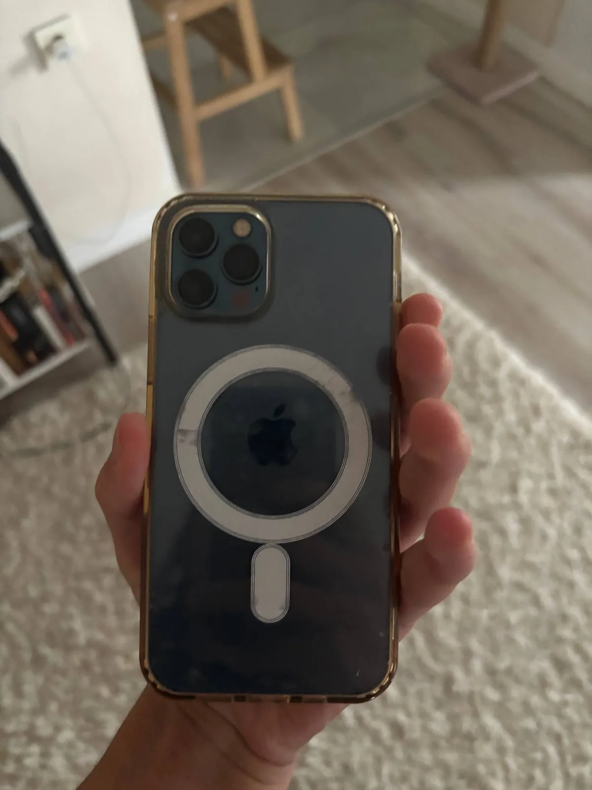 IPhone 12 Pro в отличном состоянии 4