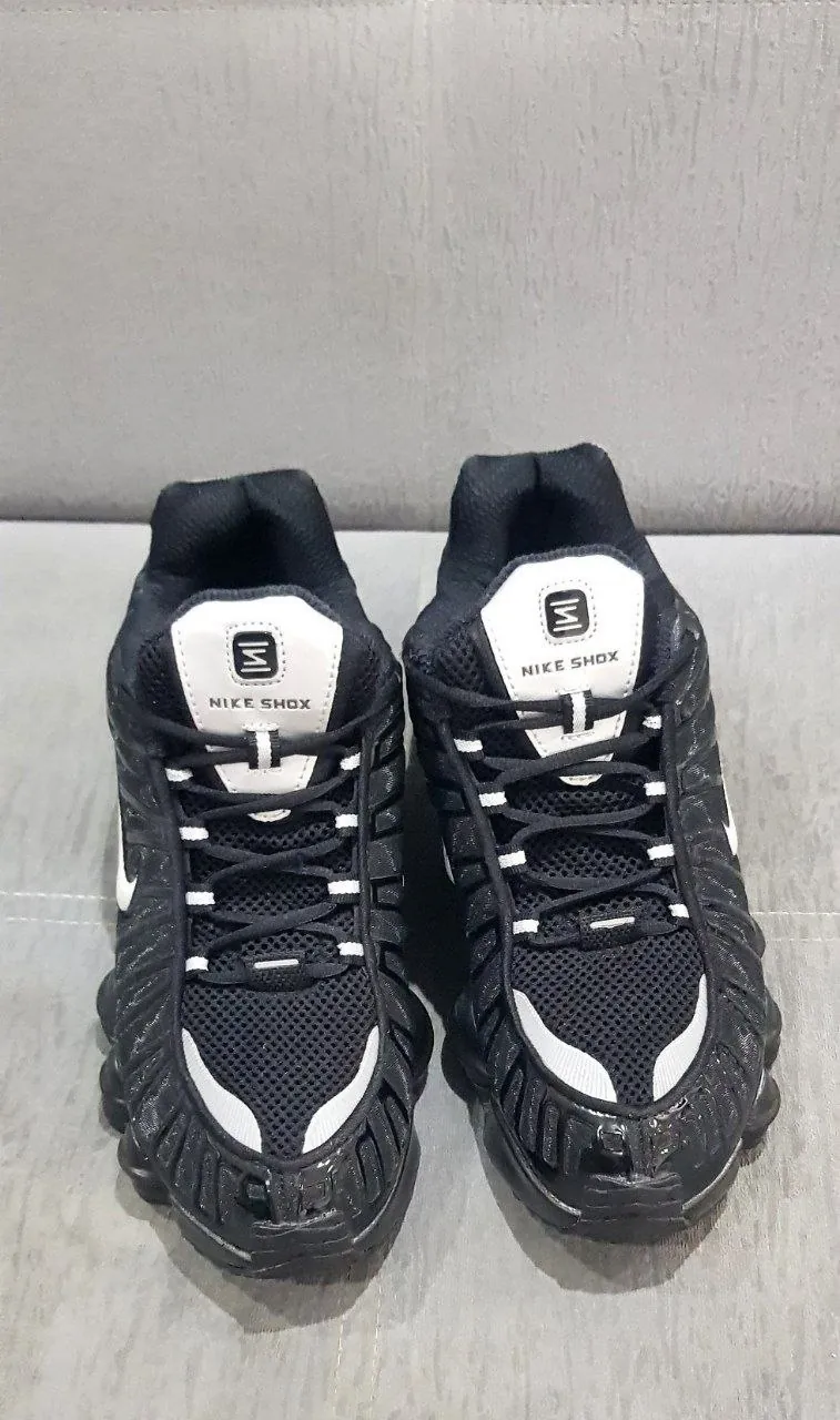 Кроссовки Nike Shox чёрно-белые размер 44 3