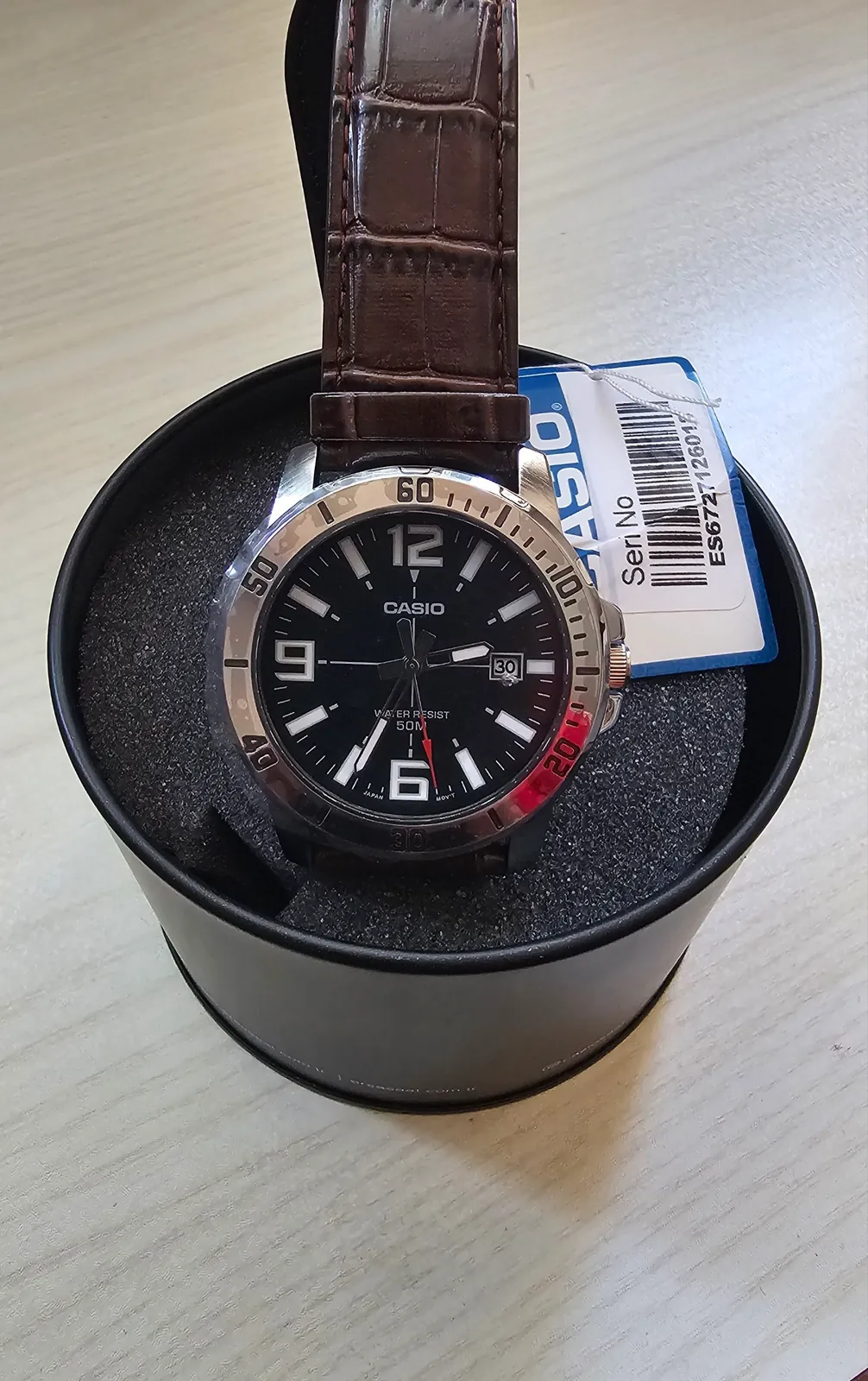 Часы Casio новые с кожаным ремешком 1