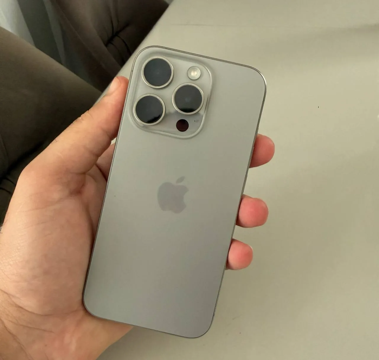 IPhone 15 Pro 128 ГБ Dual Sim без царапин 6
