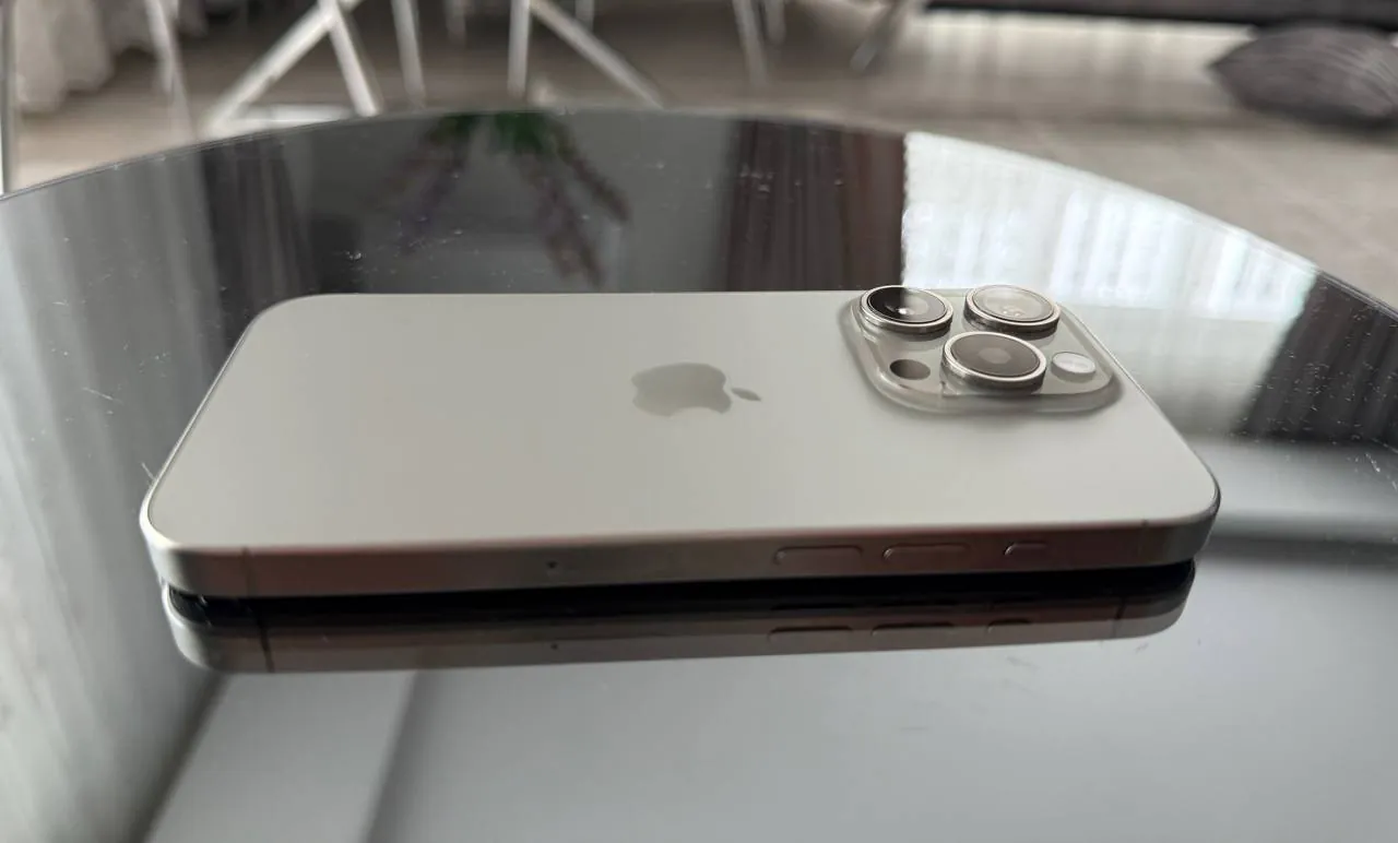 IPhone 15 Pro 128 ГБ Dual Sim без царапин 5