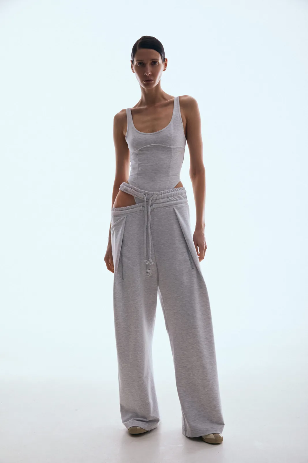 Спортивный костюм Вишни, серый, XS-S 1