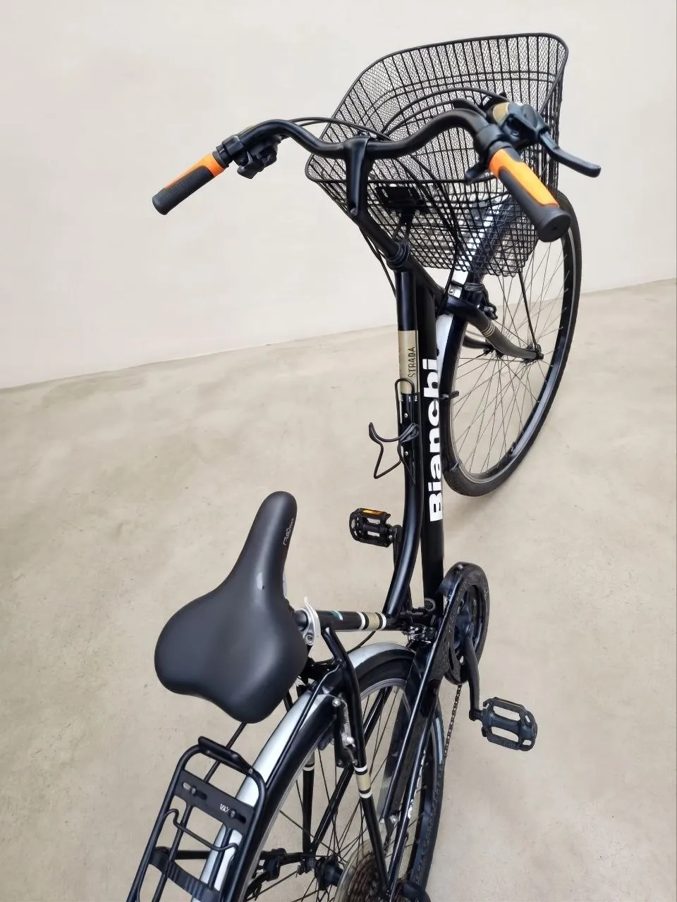 Велосипед Bianchi 28 дюймов с 21 скоростью Shimano 8